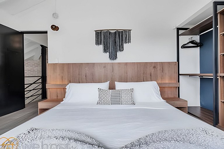 Japandi Design House | Secret Oasis in Provenza