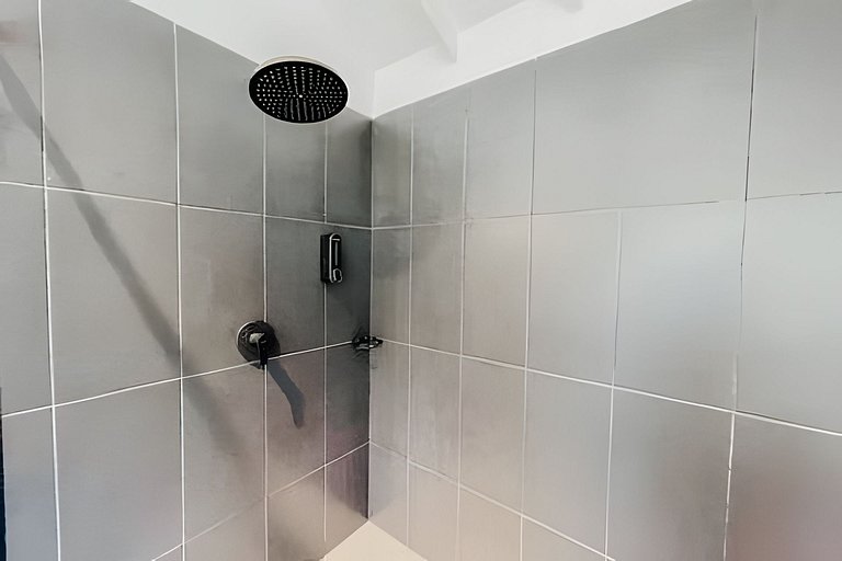 Japandi Design House | Secret Oasis in Provenza
