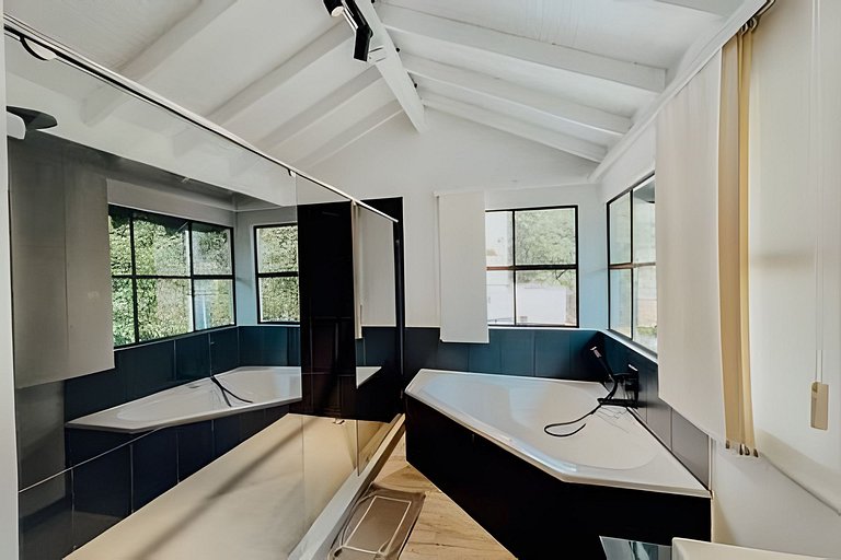Japandi Design House | Secret Oasis in Provenza