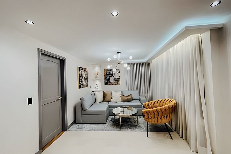 Chic 1BR by Oviedo Mall • Prime Location