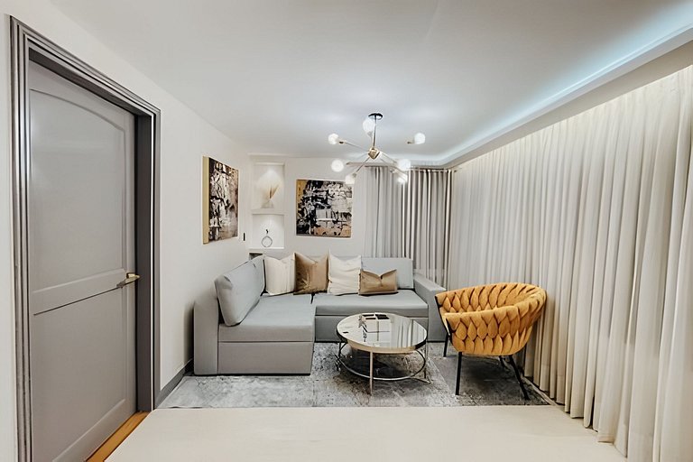 Chic 1BR by Oviedo Mall • Prime Location