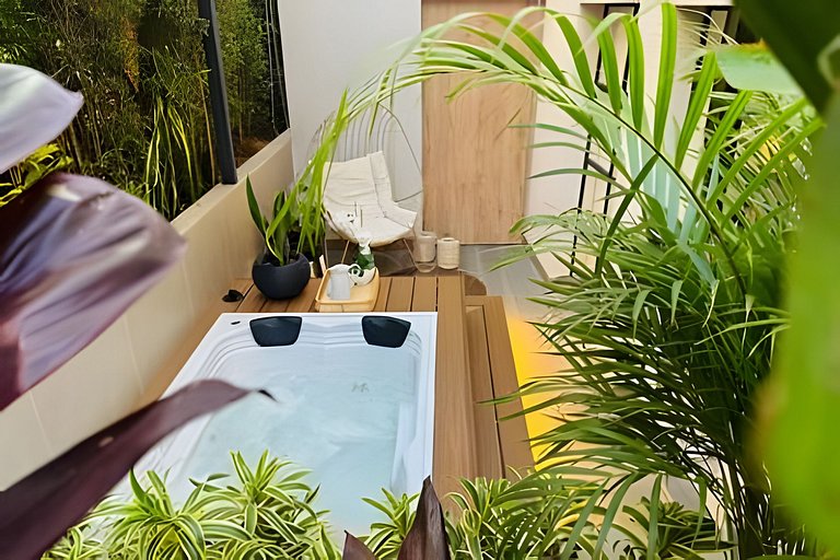 Private Jacuzzi Retreat · Hidden Japandi Gem