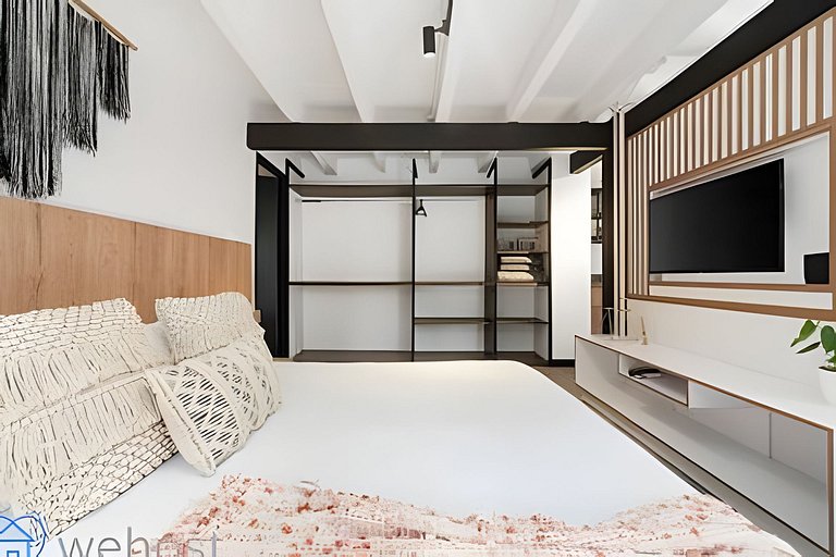 Buda Japandi Loft • Steps from Provenza