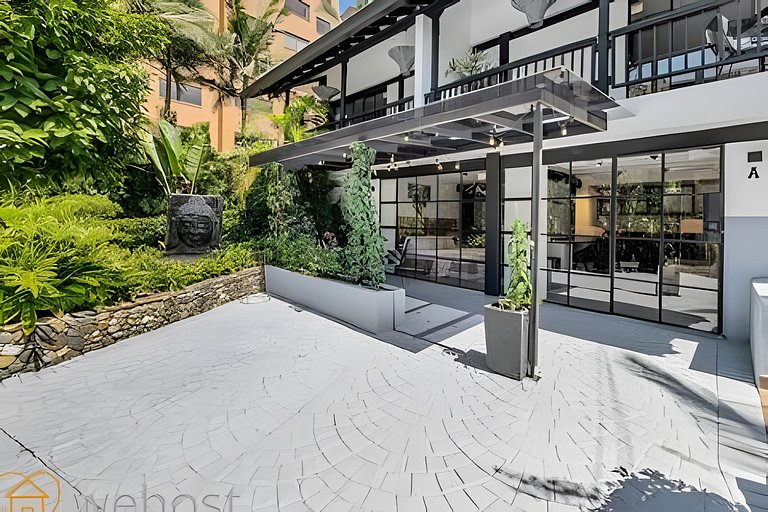 Buda Japandi Loft • Steps from Provenza