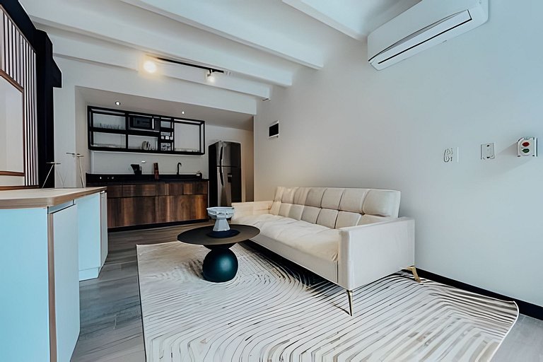 Buda Japandi Loft • Steps from Provenza