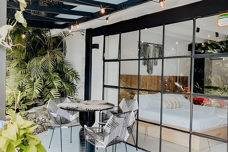 Buda Japandi Loft • Steps from Provenza