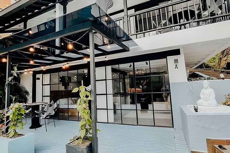 Buda Japandi Loft • Steps from Provenza