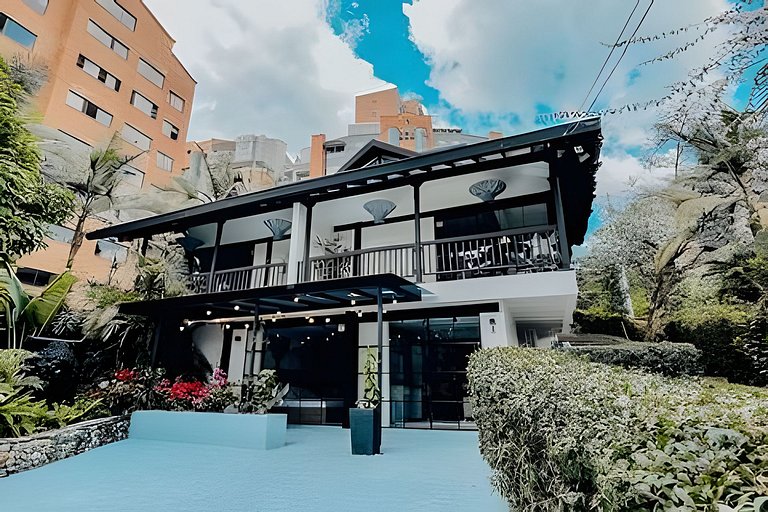 Buda Japandi Loft • Steps from Provenza