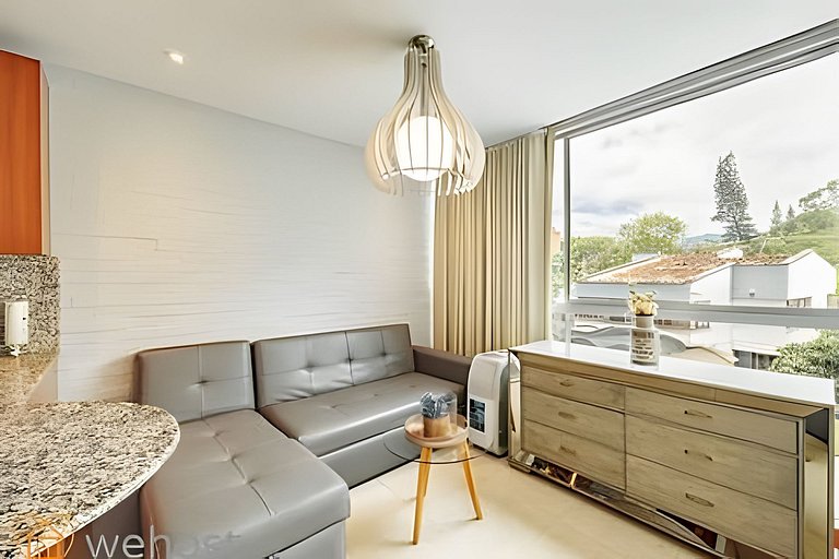 Stylish 1BR • AC • Pool & Gym • Provenza Area
