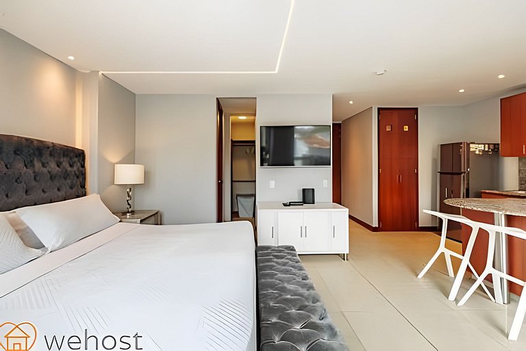 Stylish 1BR • AC • Pool & Gym • Provenza Area
