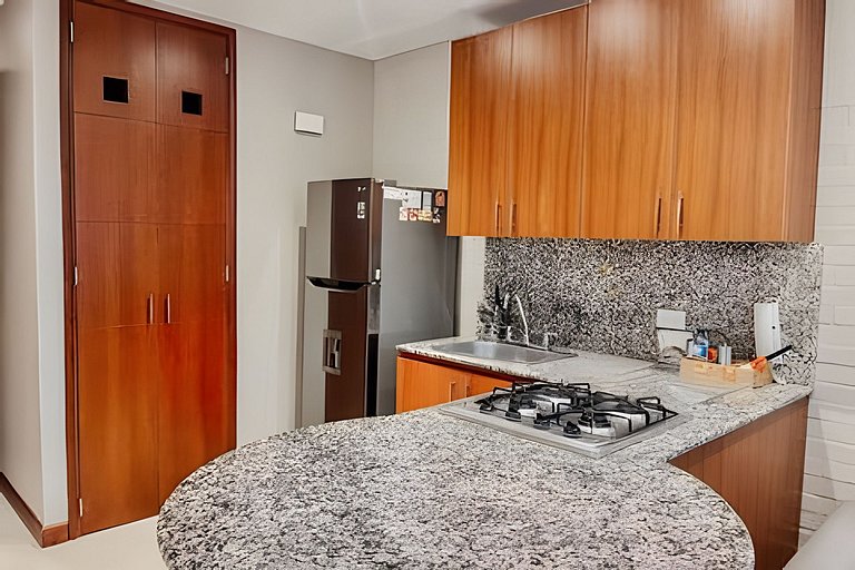 Stylish 1BR • AC • Pool & Gym • Provenza Area