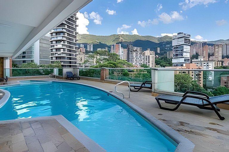 Provenza Luxury Stay w/Jacuzzi /Pool/Coworking/Gym