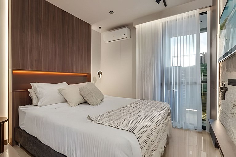 Provenza Luxury Stay w/Jacuzzi /Pool/Coworking/Gym