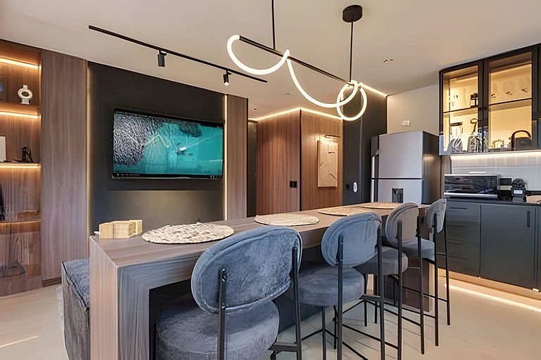 Provenza Luxury Stay w/Jacuzzi /Pool/Coworking/Gym