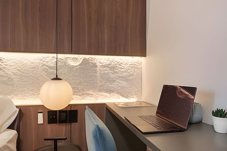 Provenza Luxury Stay w/Jacuzzi /Pool/Coworking/Gym