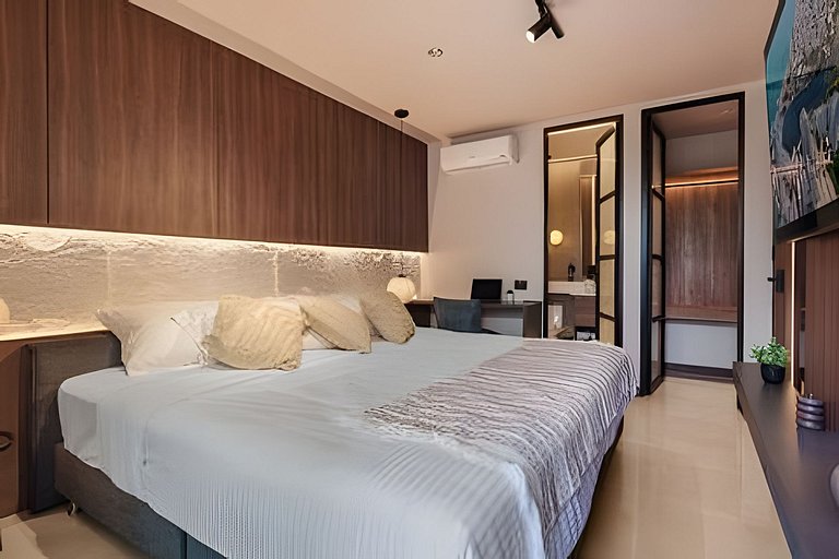 Provenza Luxury Stay w/Jacuzzi /Pool/Coworking/Gym
