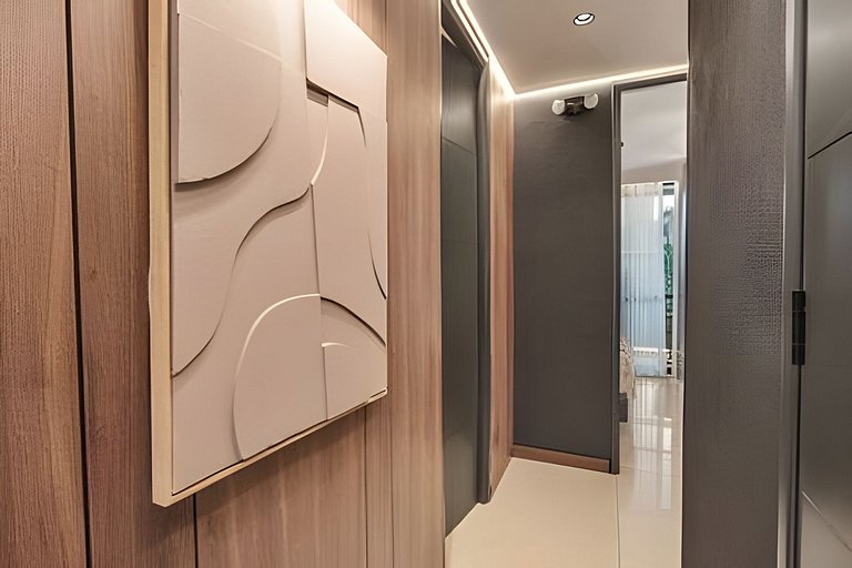 Provenza Luxury Stay w/Jacuzzi /Pool/Coworking/Gym
