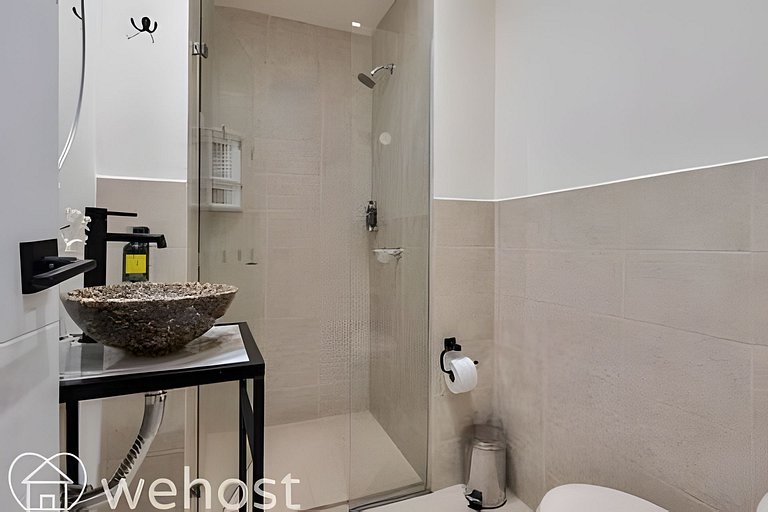 2BR 3th Fl • Terrace Views • close Provenza