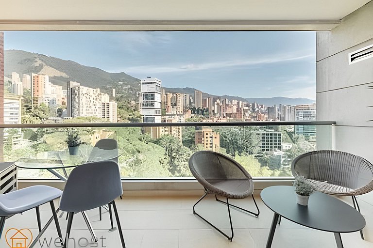 Elegant 1BR • Skyline View • Pool • Gym • Provenza