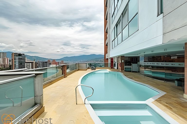 Elegant 1BR • Skyline View • Pool • Gym • Provenza