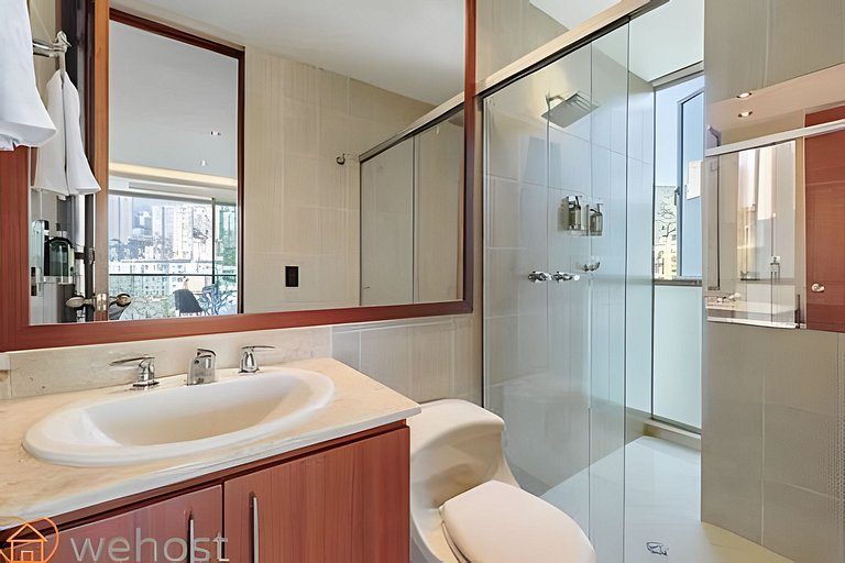 Elegant 1BR • Skyline View • Pool • Gym • Provenza