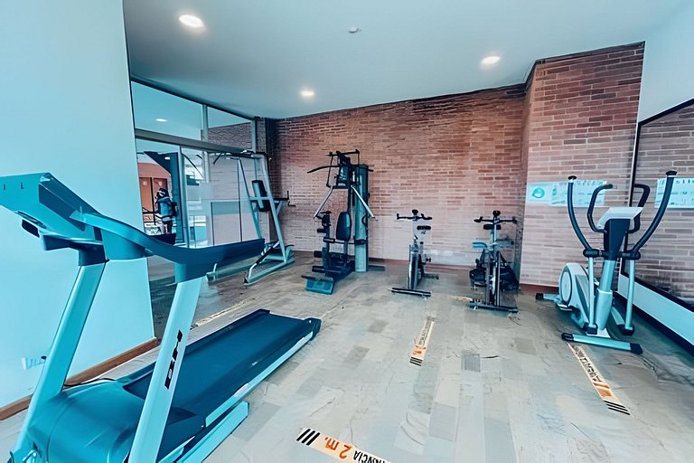Elegant 1BR • Skyline View • Pool • Gym • Provenza